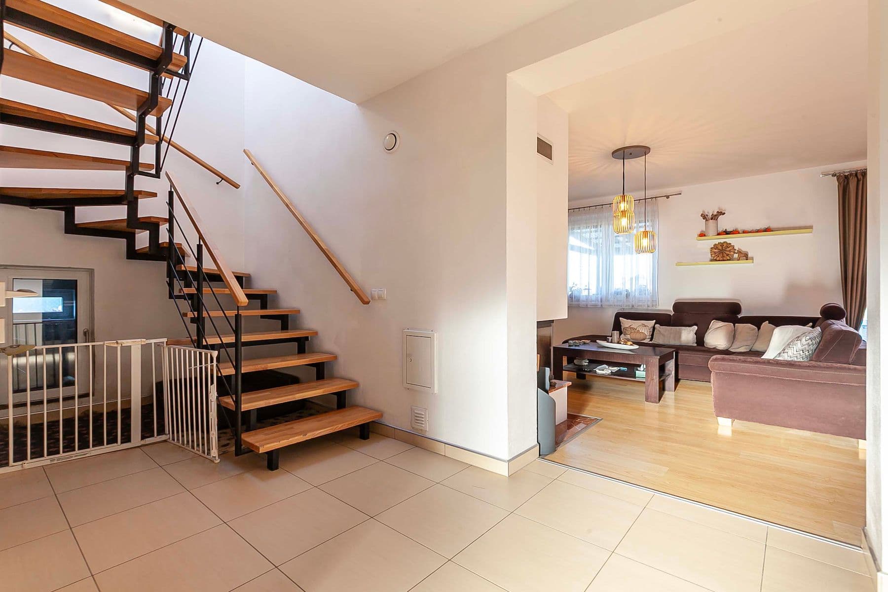 Predaj domu 688 m², pozemek 810 m², Radim, Středočeský kraj Predaj domu 688 m², pozemek 810 m², Radim, Středočeský kraj