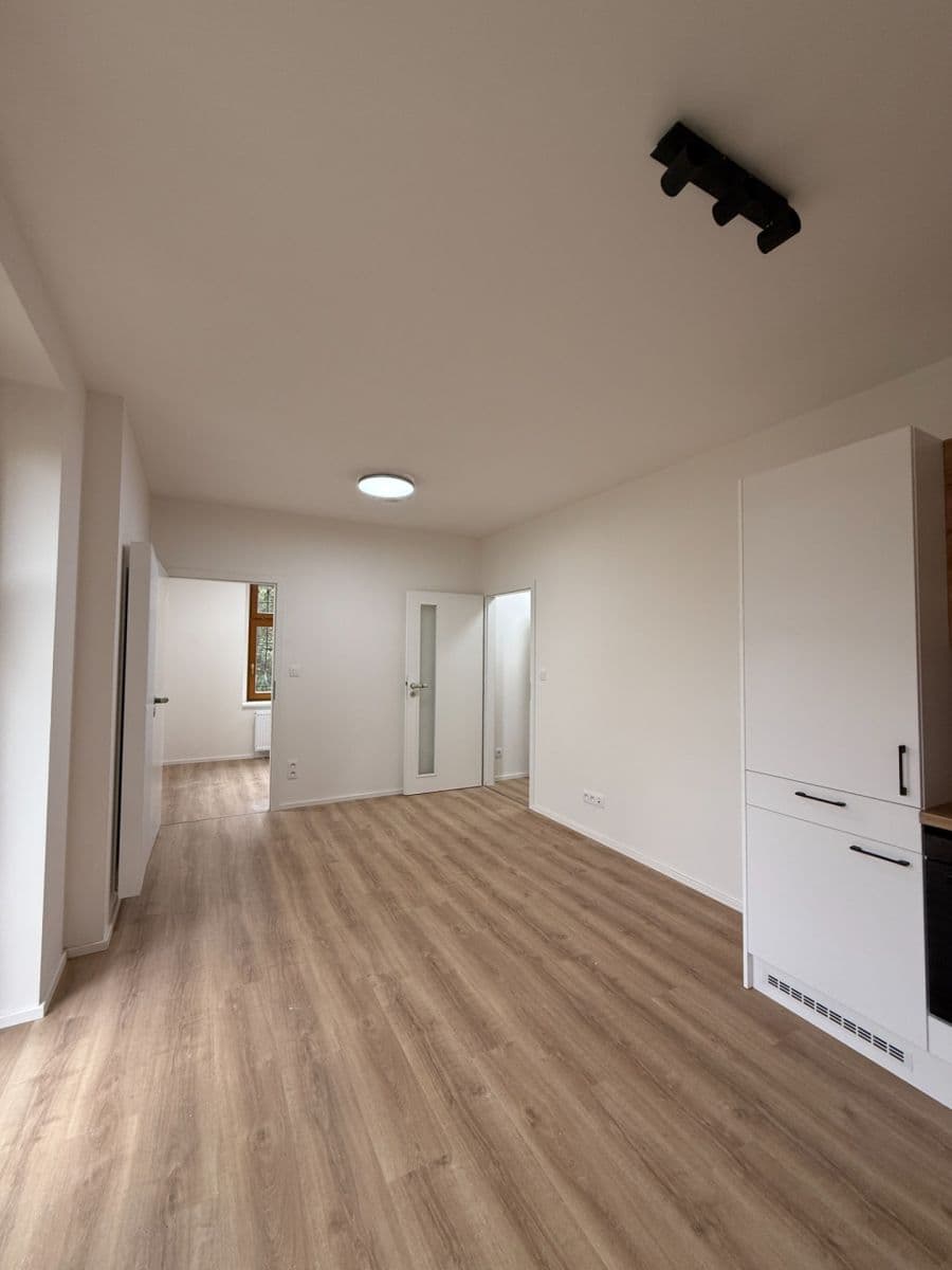 Prenájom bytu 2-izbový 35 m², Jenečská, Praha, Praha Prenájom bytu 2-izbový 35 m², Jenečská, Praha, Praha