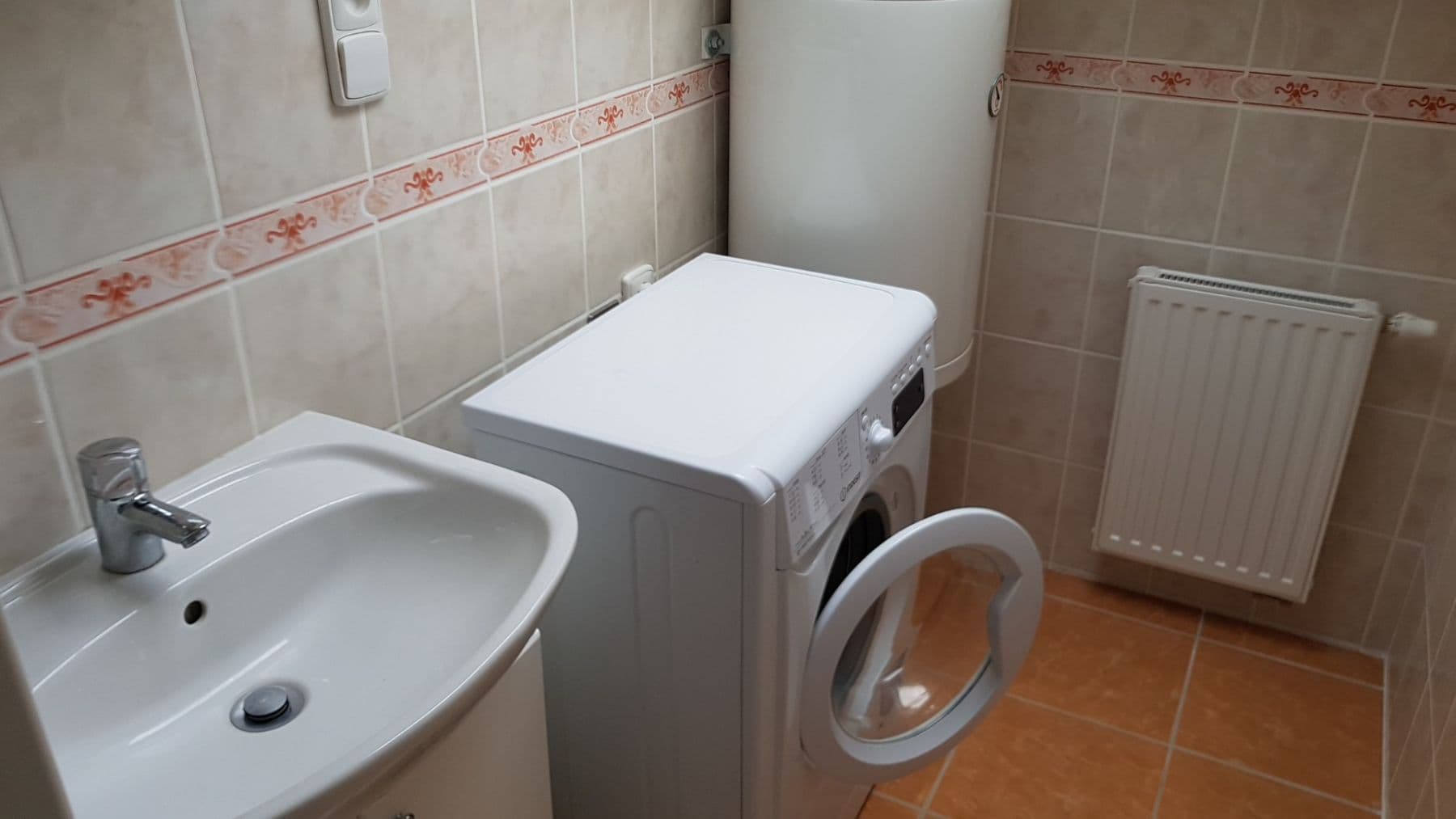 Prenájom bytu 1-izbový 37 m², Průmyslová, Plzeň, Plzeňský kraj Prenájom bytu 1-izbový 37 m², Průmyslová, Plzeň, Plzeňský kraj