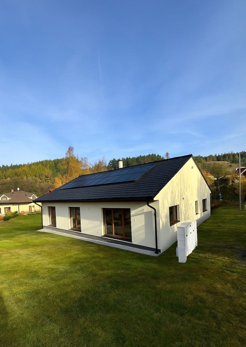 Predaj domu 160 m², pozemek 700 m², Sadov, Karlovarský kraj Predaj domu 160 m², pozemek 700 m², Sadov, Karlovarský kraj