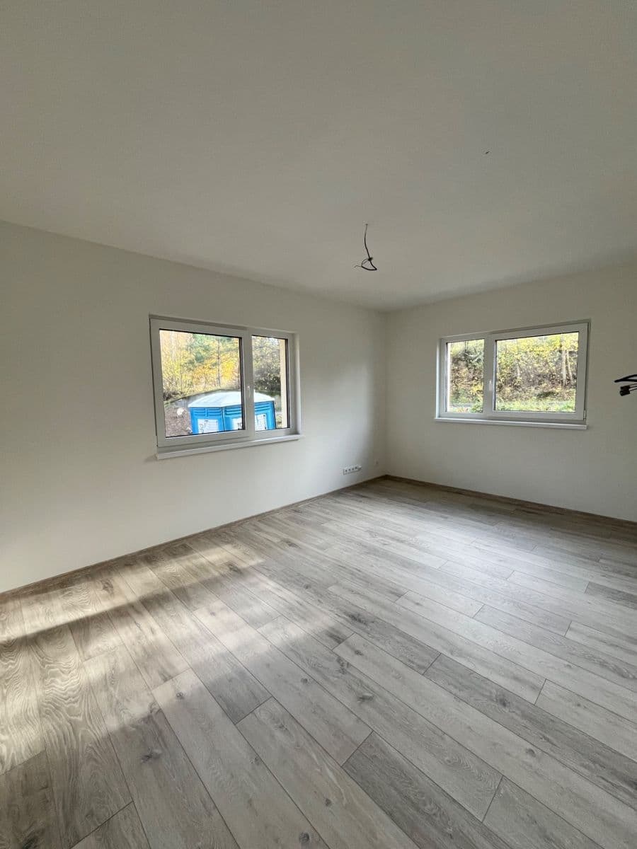 Predaj domu 160 m², pozemek 700 m², Sadov, Karlovarský kraj Predaj domu 160 m², pozemek 700 m², Sadov, Karlovarský kraj