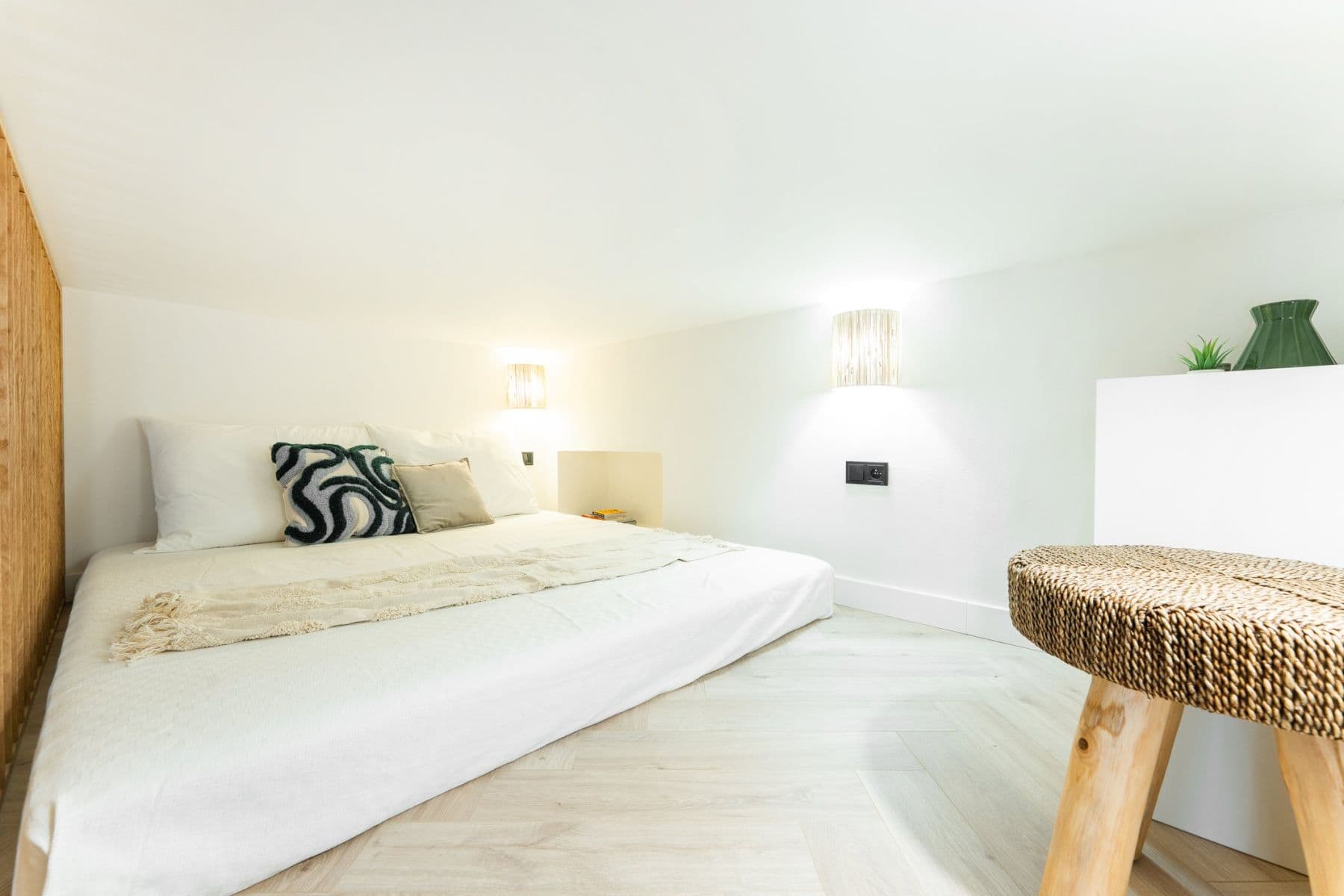 Prenájom bytu 35 m², Lublaňská, Praha, Praha Prenájom bytu 35 m², Lublaňská, Praha, Praha