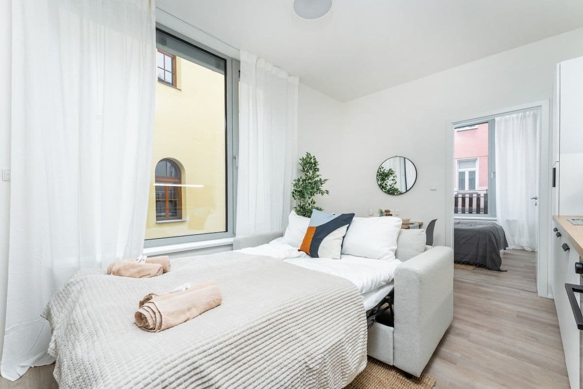 Prenájom bytu 35 m², Plzeňská, Praha, Praha Prenájom bytu 35 m², Plzeňská, Praha, Praha