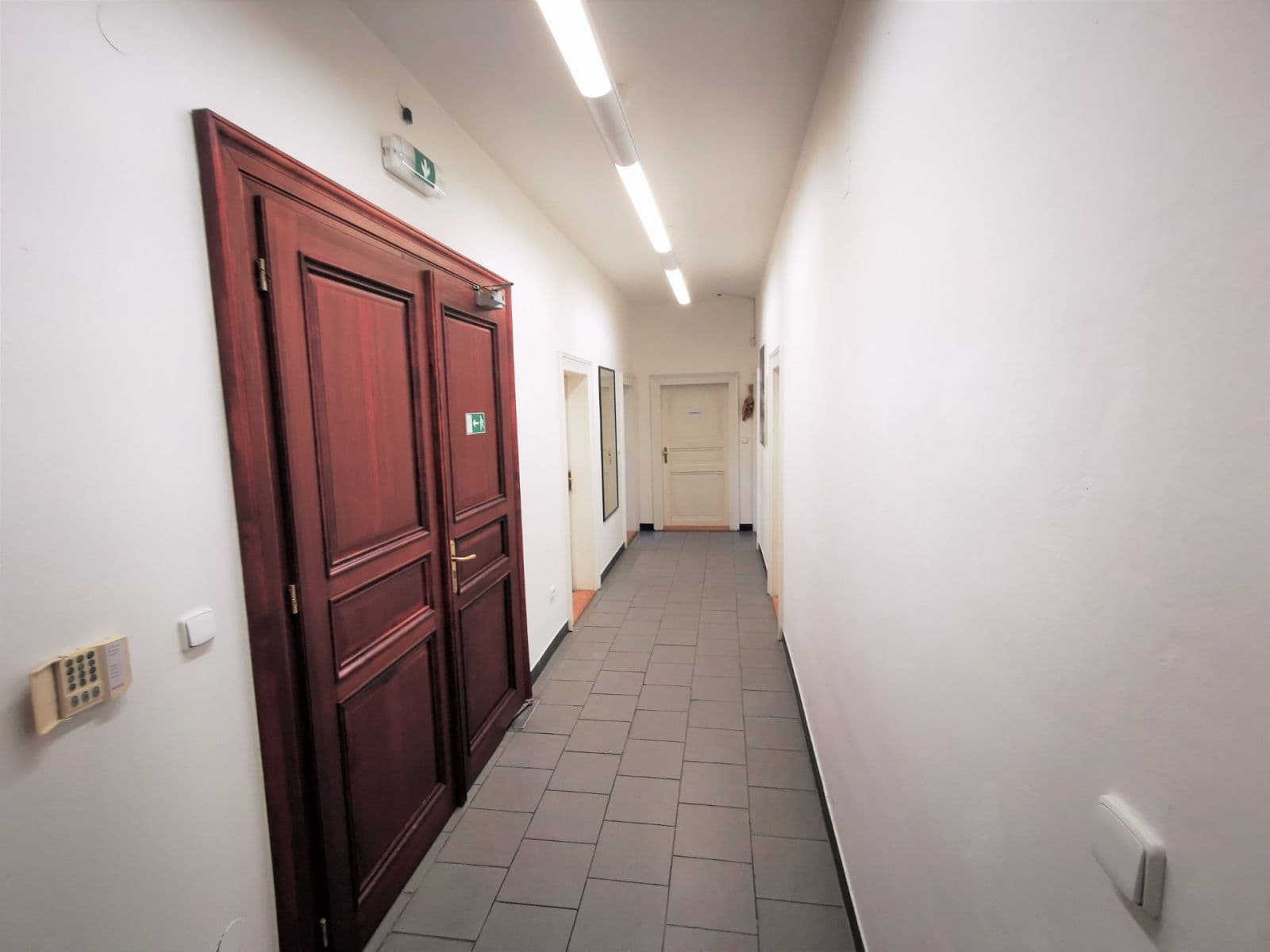 Prenájom kancelárie 29 m², Lublaňská, Praha, Praha Prenájom kancelárie 29 m², Lublaňská, Praha, Praha