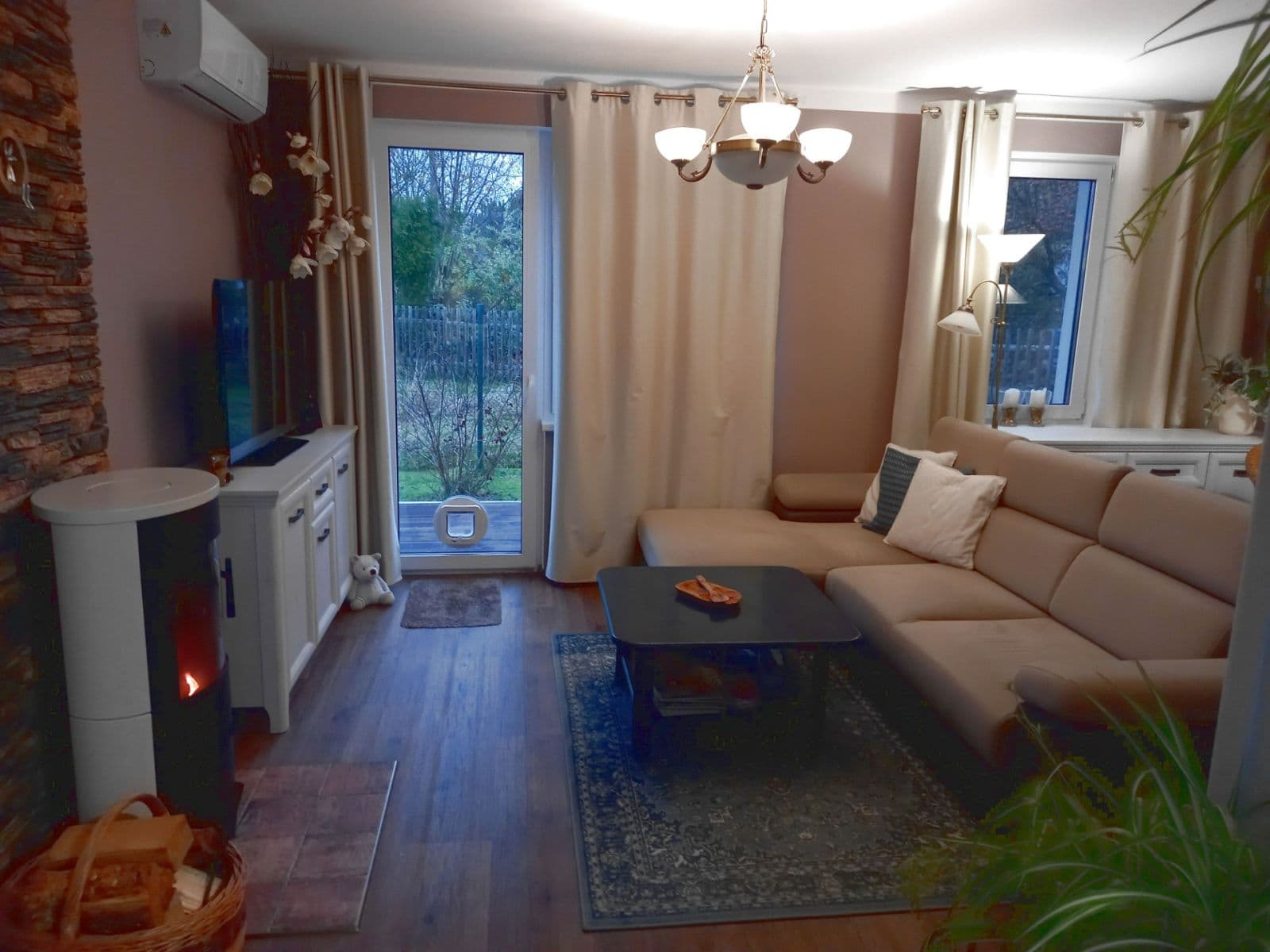 Predaj domu 72 m², pozemek 657 m², Slabčice, Jihočeský kraj Predaj domu 72 m², pozemek 657 m², Slabčice, Jihočeský kraj