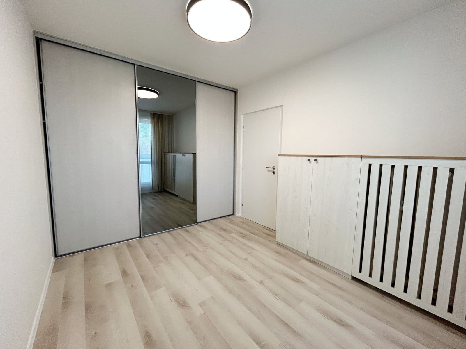 Prenájom bytu 3-izbový 56 m², Řešovská, Praha, Praha Prenájom bytu 3-izbový 56 m², Řešovská, Praha, Praha