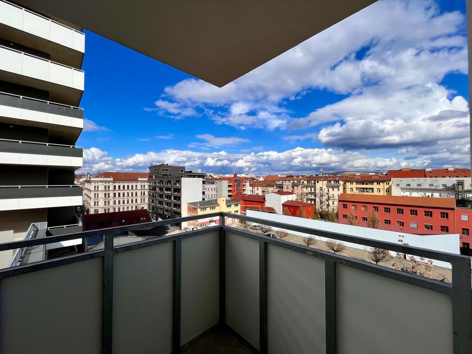 Prenájom bytu 1-izbový 40 m², Bratislavská, Brno, Jihomoravský kraj Prenájom bytu 1-izbový 40 m², Bratislavská, Brno, Jihomoravský kraj