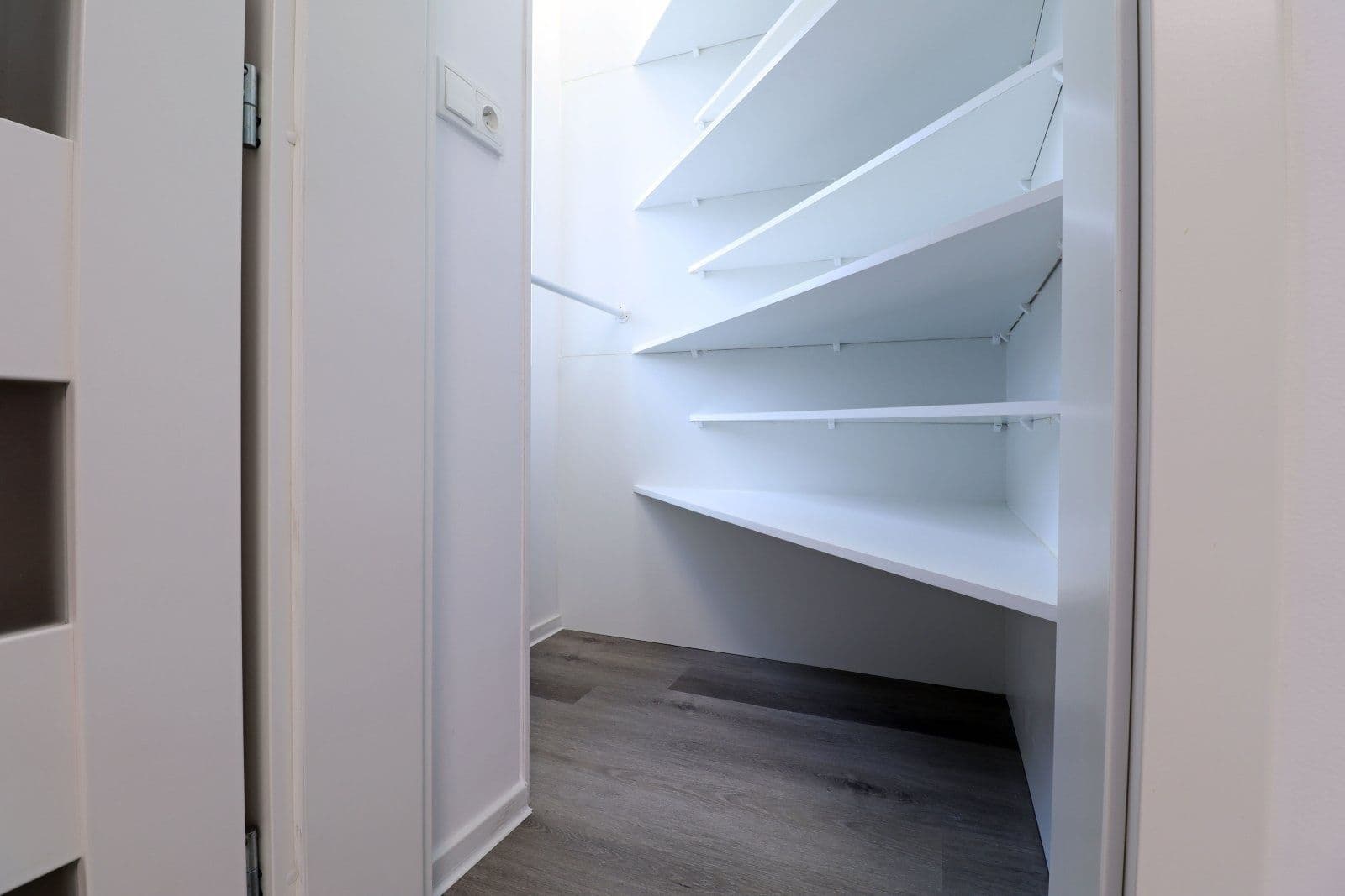 Prenájom bytu 1-izbový 25 m², U svobodárny, Praha, Praha Prenájom bytu 1-izbový 25 m², U svobodárny, Praha, Praha