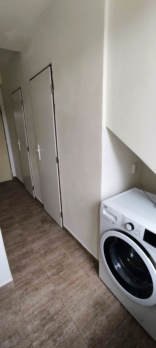 Prenájom bytu 300 m², Lublaňská, Praha, Praha Prenájom bytu 300 m², Lublaňská, Praha, Praha