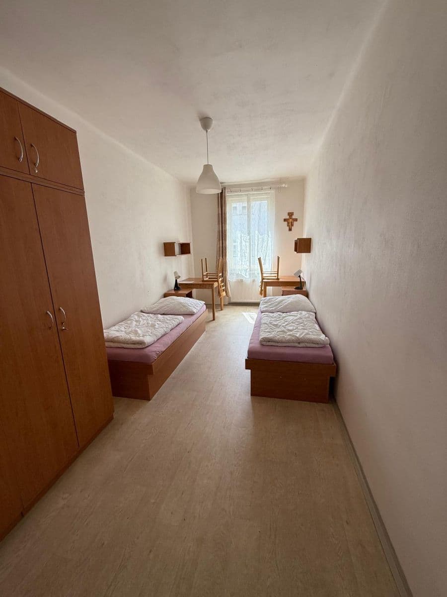 Prenájom bytu 300 m², Lublaňská, Praha, Praha Prenájom bytu 300 m², Lublaňská, Praha, Praha