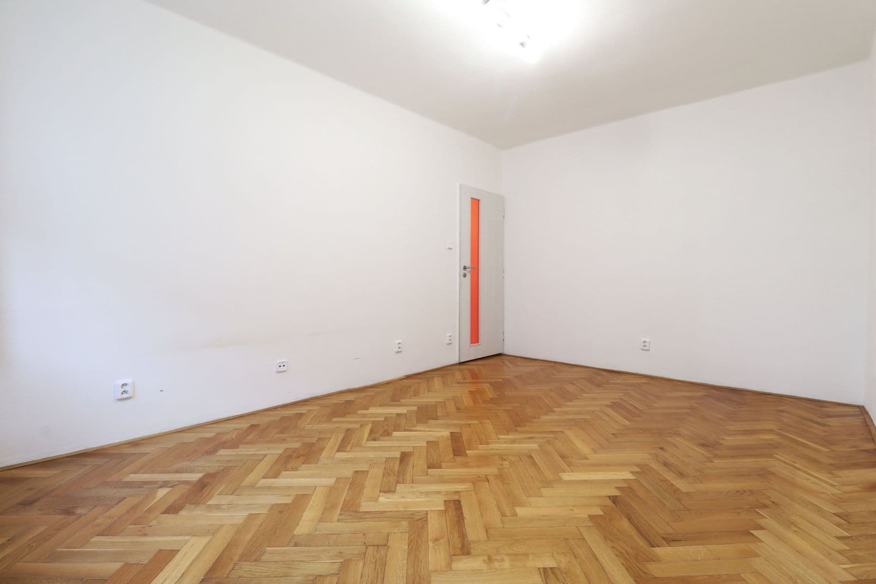 Prenájom bytu 2-izbový 55 m², Gutova, Praha, Praha Prenájom bytu 2-izbový 55 m², Gutova, Praha, Praha