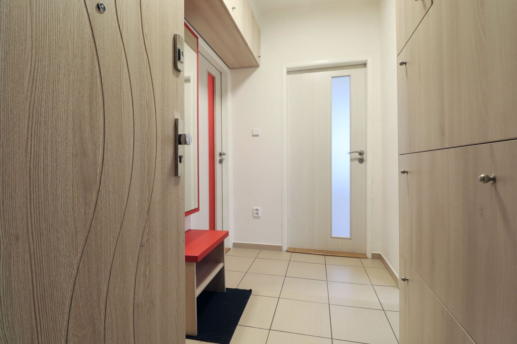 Prenájom bytu 2-izbový 55 m², Gutova, Praha, Praha Prenájom bytu 2-izbový 55 m², Gutova, Praha, Praha