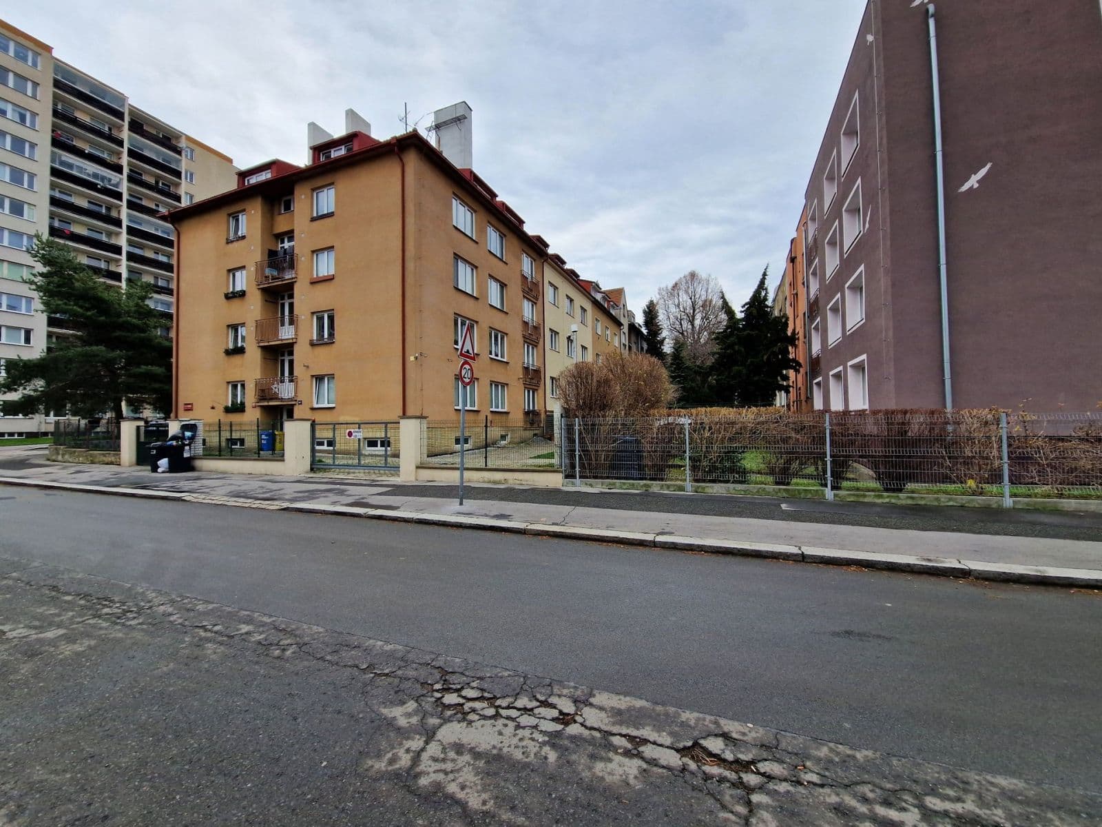 Prenájom bytu 2-izbový 55 m², Gutova, Praha, Praha Prenájom bytu 2-izbový 55 m², Gutova, Praha, Praha