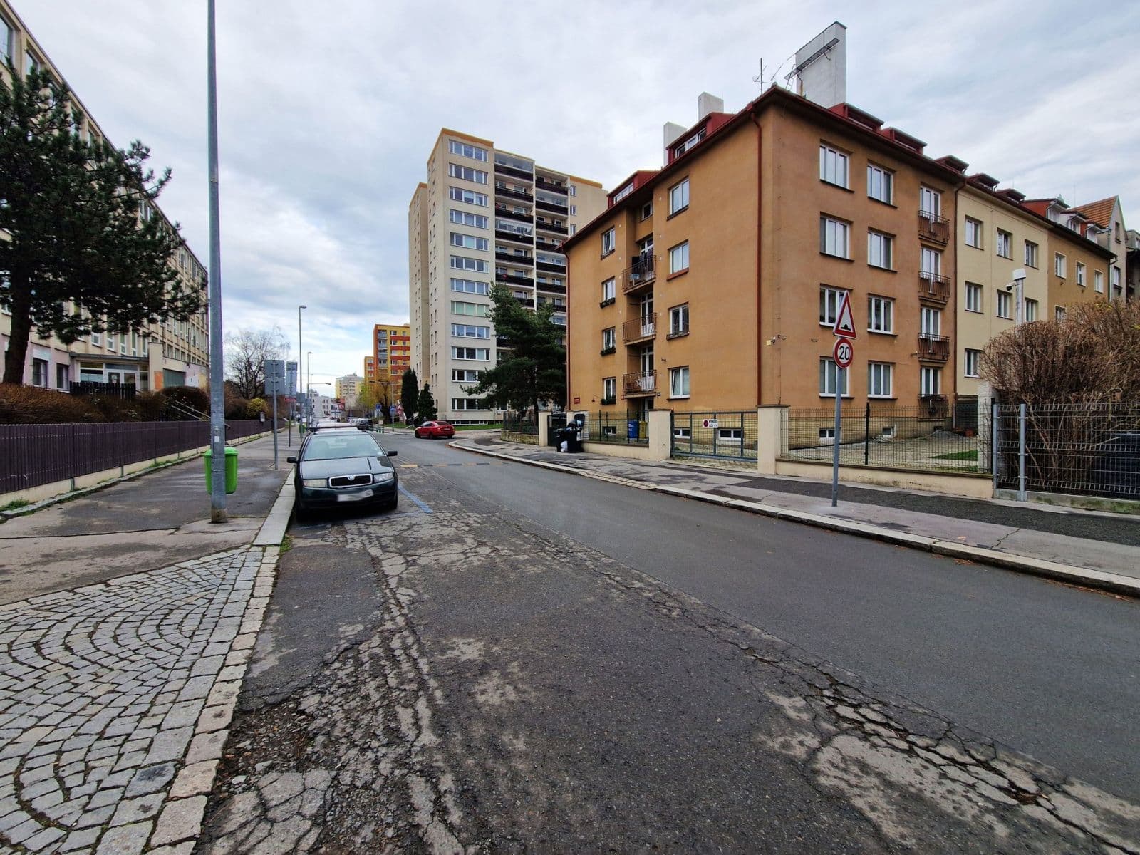 Prenájom bytu 2-izbový 55 m², Gutova, Praha, Praha Prenájom bytu 2-izbový 55 m², Gutova, Praha, Praha