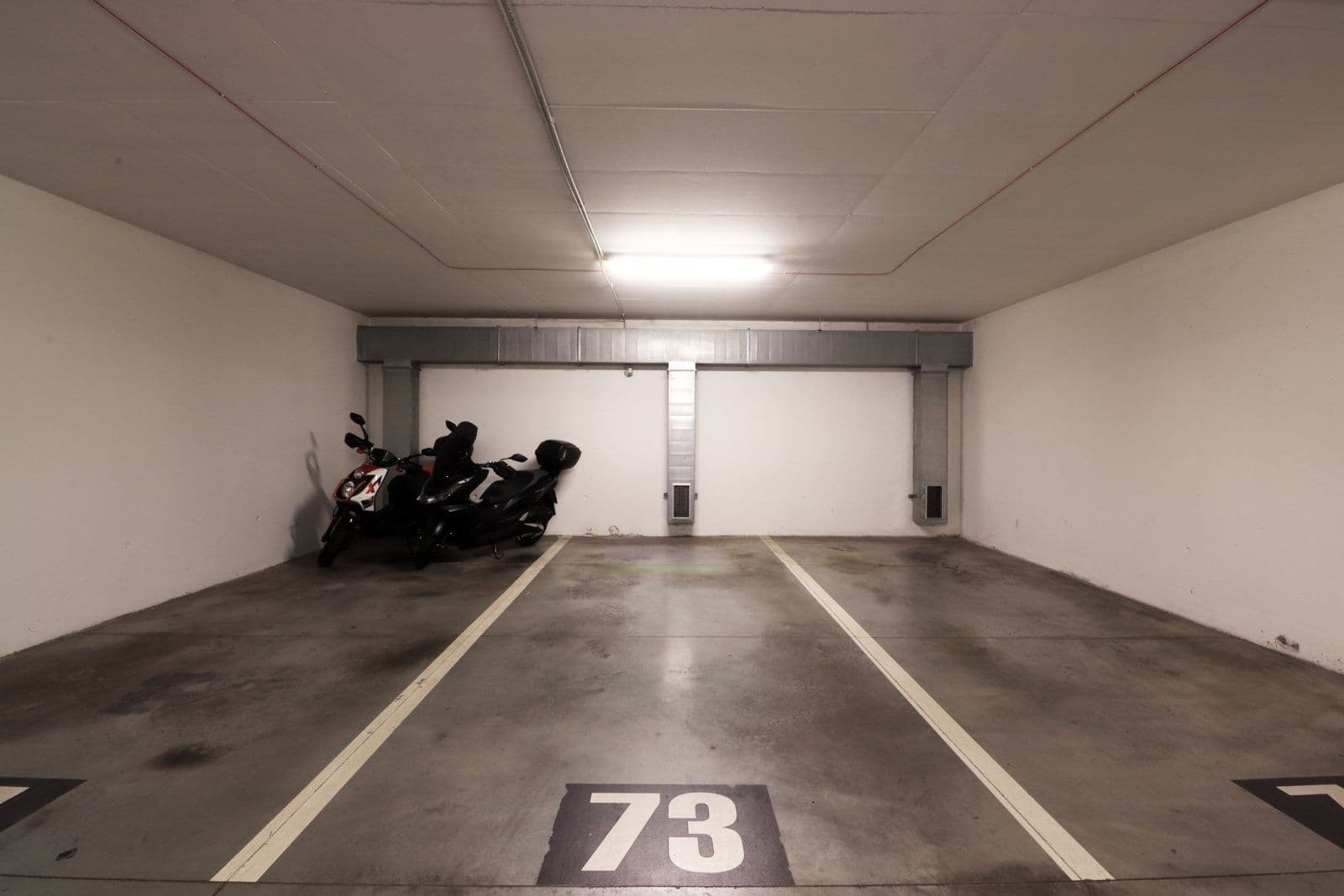 Prenájom bytu 1-izbový 29 m², Velenovského, Praha, Praha Prenájom bytu 1-izbový 29 m², Velenovského, Praha, Praha