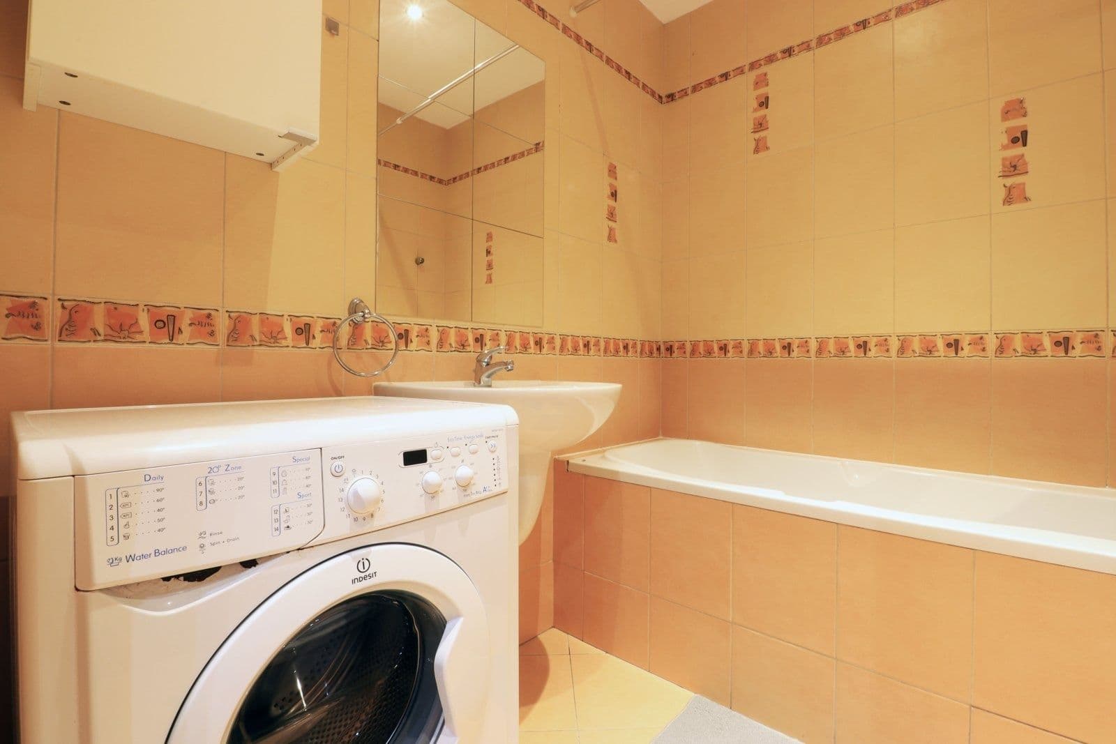 Prenájom bytu 1-izbový 29 m², Velenovského, Praha, Praha Prenájom bytu 1-izbový 29 m², Velenovského, Praha, Praha