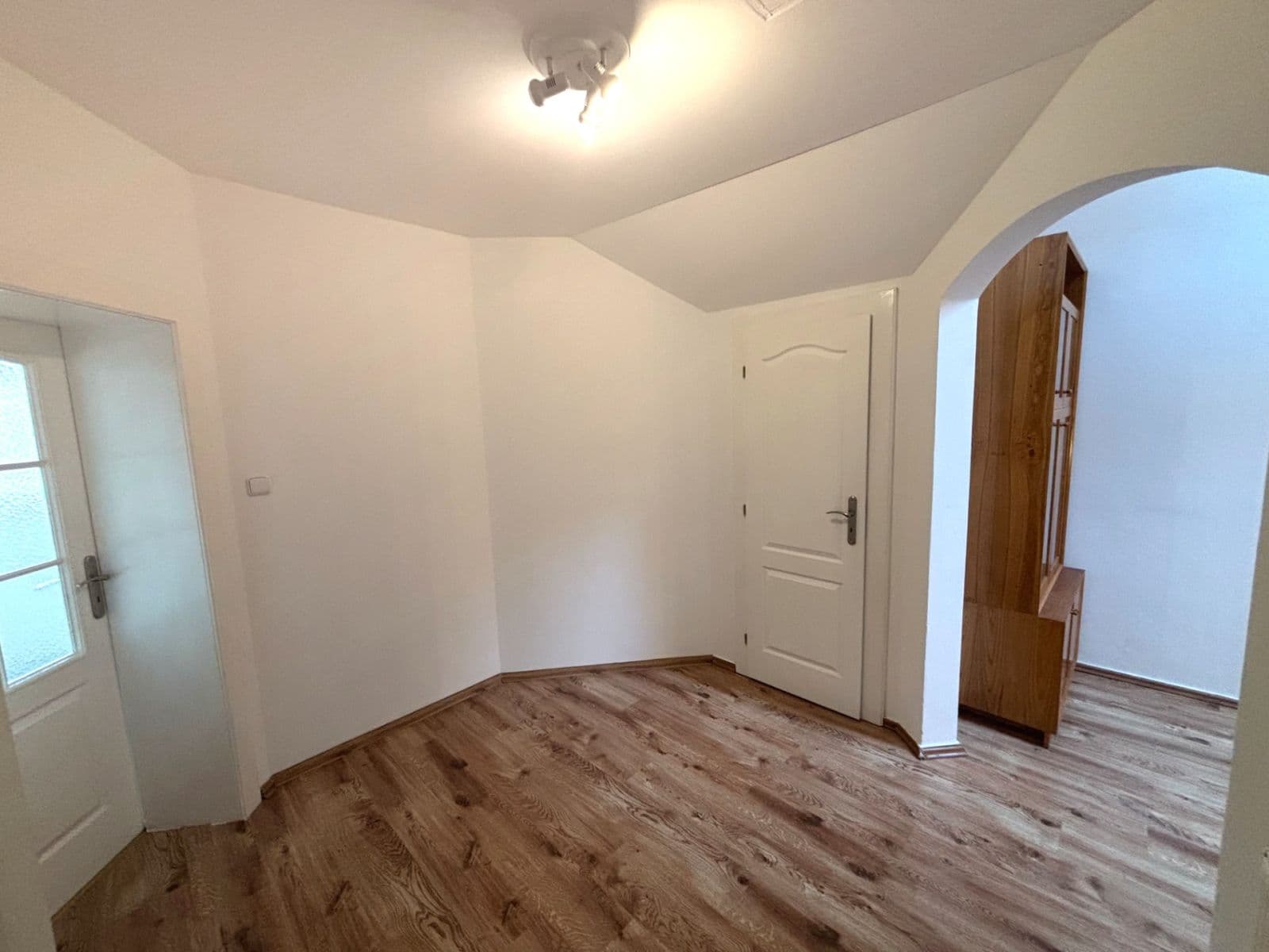Predaj domu 347 m², pozemek 980 m², Ke Statenicím, Tuchoměřice, Středočeský kraj Predaj domu 347 m², pozemek 980 m², Ke Statenicím, Tuchoměřice, Středočeský kraj