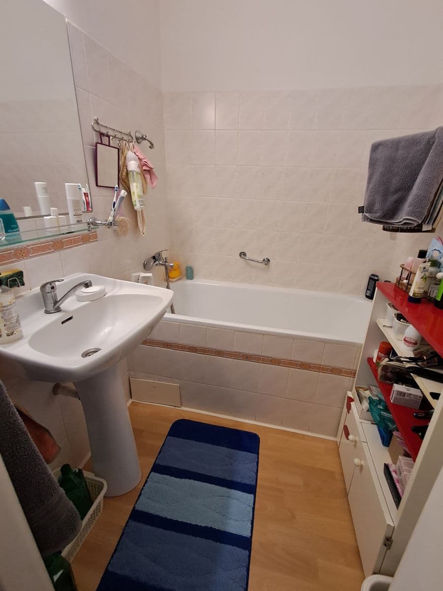 Predaj bytu 3-izbový 75 m², Pražského povstání, Benešov, Středočeský kraj Predaj bytu 3-izbový 75 m², Pražského povstání, Benešov, Středočeský kraj