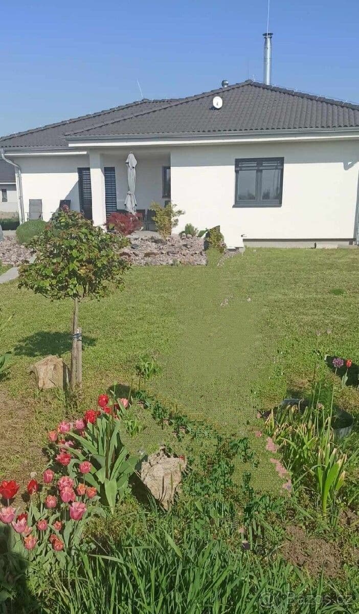 Prenájom domu 125 m², pozemek 1.193 m², Vrbovec, Jihomoravský kraj Prenájom domu 125 m², pozemek 1.193 m², Vrbovec, Jihomoravský kraj