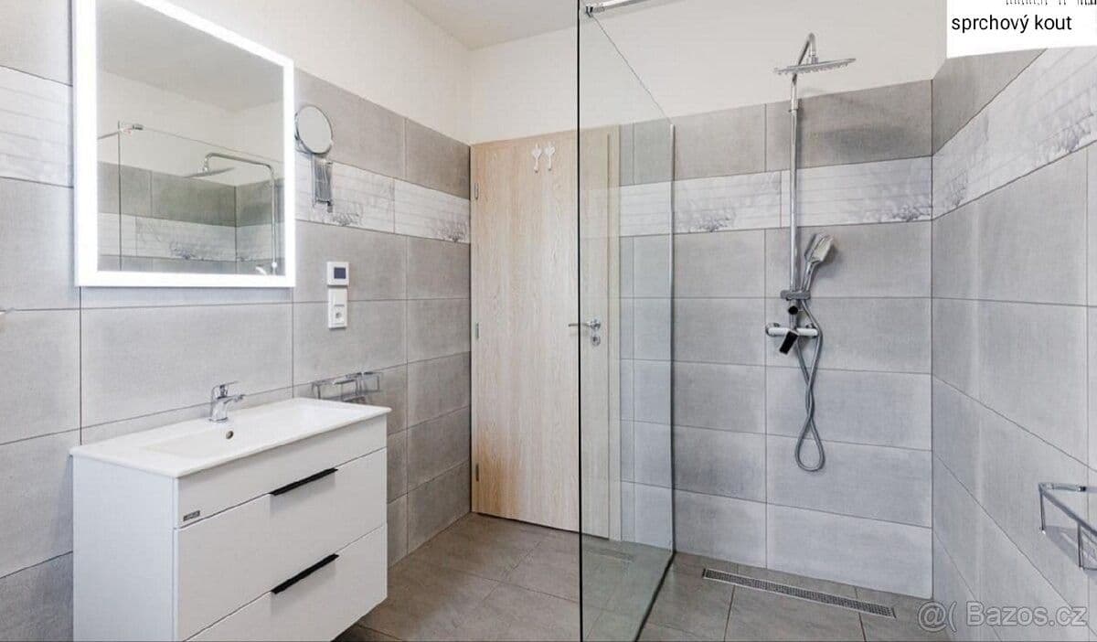 Prenájom domu 125 m², pozemek 1.193 m², Vrbovec, Jihomoravský kraj Prenájom domu 125 m², pozemek 1.193 m², Vrbovec, Jihomoravský kraj