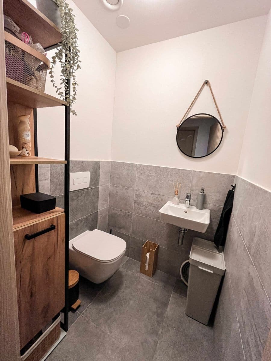 Predaj bytu 3-izbový 66 m², Sedlářova, Praha, Praha Predaj bytu 3-izbový 66 m², Sedlářova, Praha, Praha