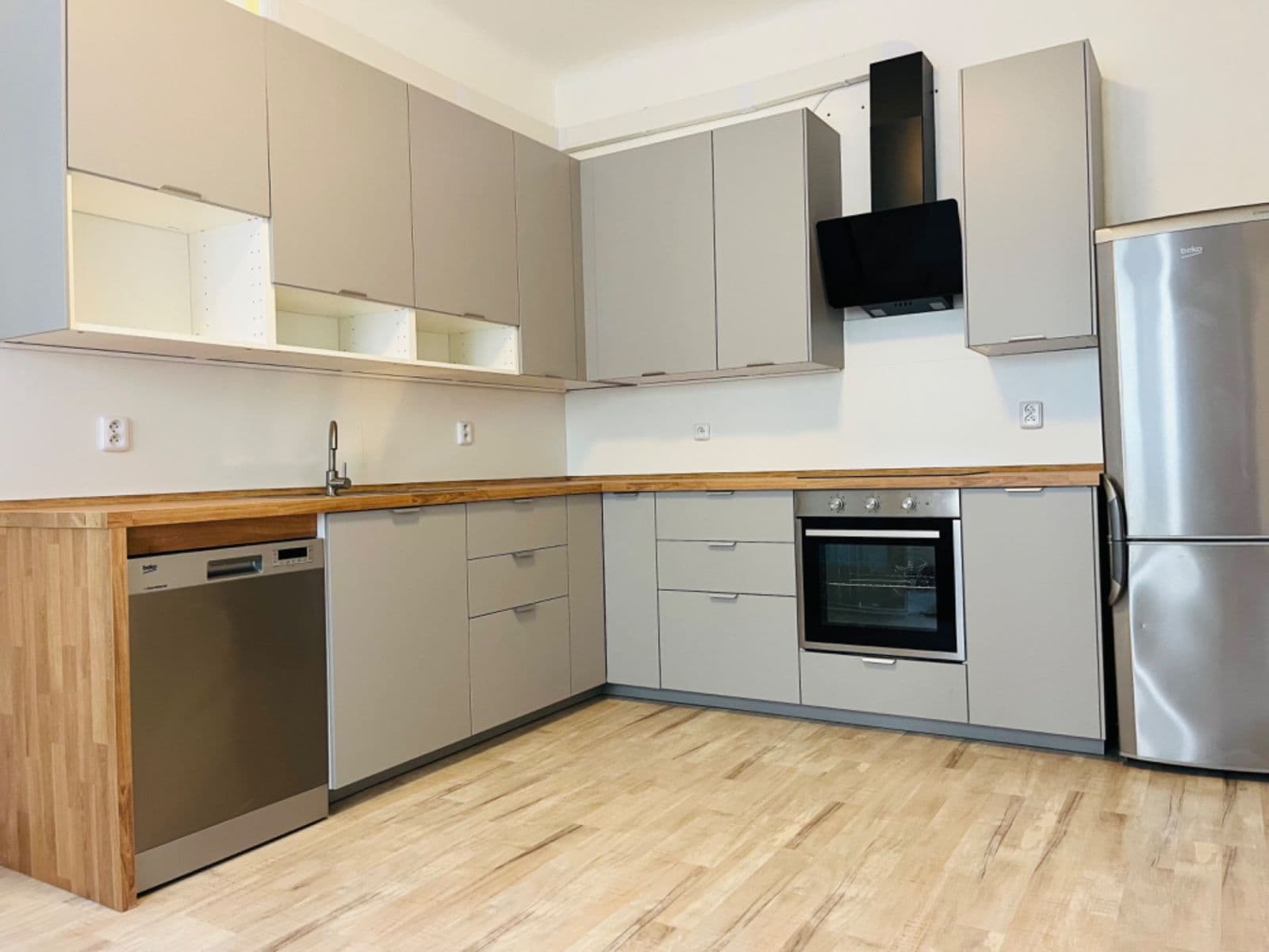 Prenájom bytu 2-izbový 51 m², Na Rokytce, Praha, Praha Prenájom bytu 2-izbový 51 m², Na Rokytce, Praha, Praha