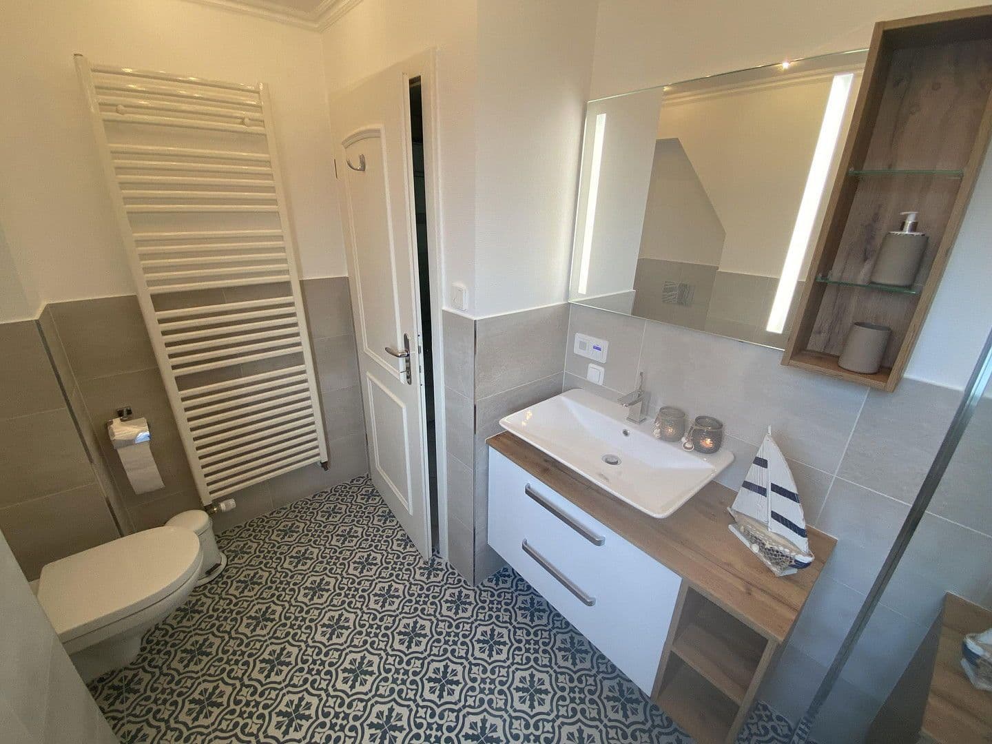 Predaj bytu 2-izbový 80 m², Lübeck OT Travemünde, Šlezvicko-Holštajnsko Predaj bytu 2-izbový 80 m², Lübeck OT Travemünde, Šlezvicko-Holštajnsko