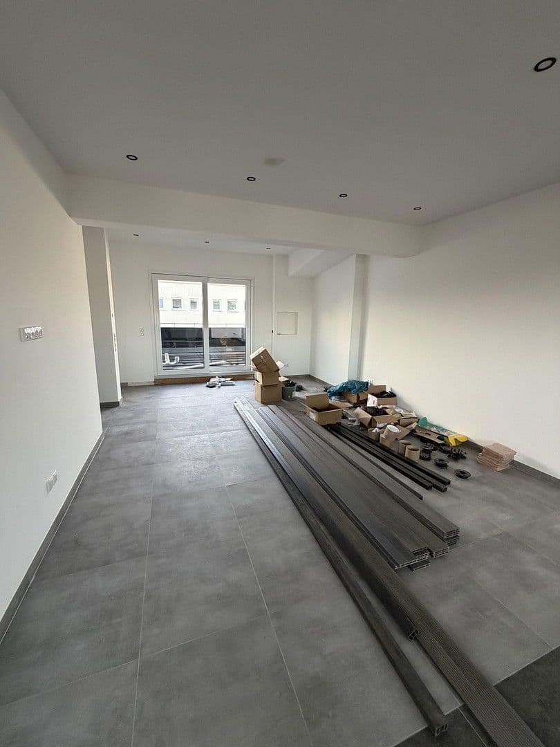 Prenájom domu 200 m², pozemek 100 m², Ofenbach, Hesensko Prenájom domu 200 m², pozemek 100 m², Ofenbach, Hesensko