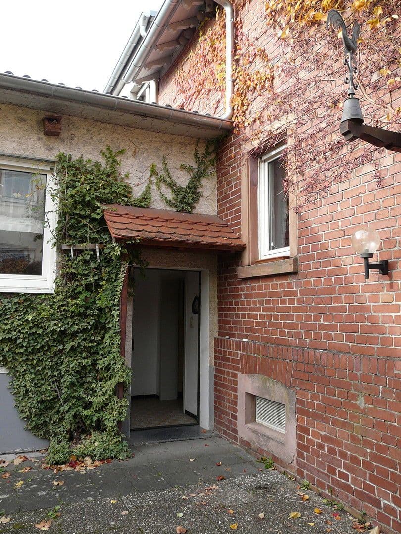 Predaj domu 160 m², pozemek 346 m², Weiterstädter Strasse 74, Darmstadt, Hesensko Predaj domu 160 m², pozemek 346 m², Weiterstädter Strasse 74, Darmstadt, Hesensko