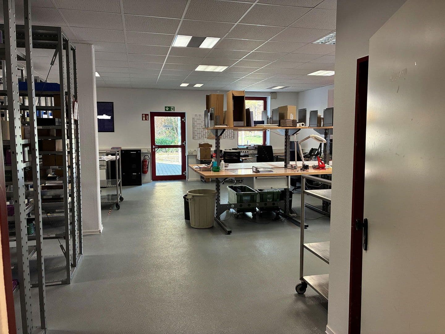 Prenájom kancelárie 620 m², Industriestrasse 48, Burscheid, Severné Porýnie - Westfálsko Prenájom kancelárie 620 m², Industriestrasse 48, Burscheid, Severné Porýnie - Westfálsko