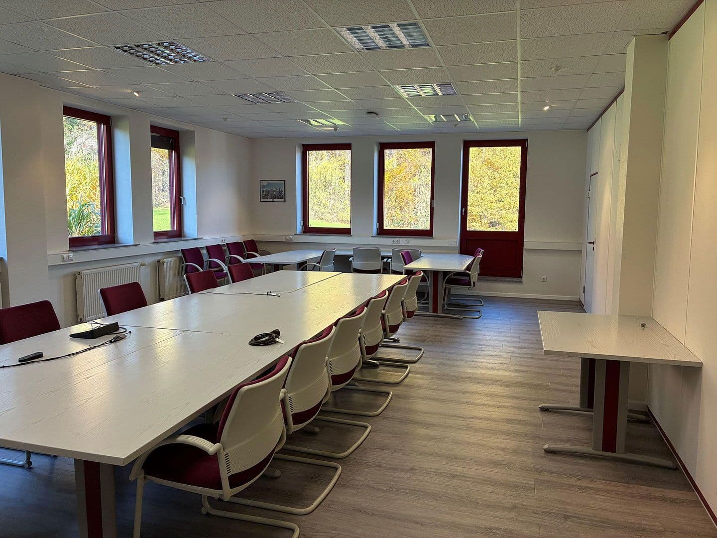 Prenájom kancelárie 620 m², Industriestrasse 48, Burscheid, Severné Porýnie - Westfálsko Prenájom kancelárie 620 m², Industriestrasse 48, Burscheid, Severné Porýnie - Westfálsko