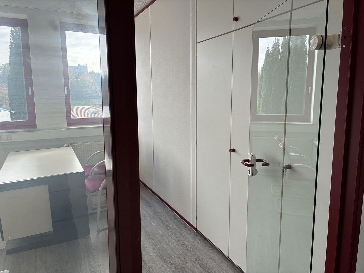 Prenájom kancelárie 620 m², Industriestrasse 48, Burscheid, Severné Porýnie - Westfálsko Prenájom kancelárie 620 m², Industriestrasse 48, Burscheid, Severné Porýnie - Westfálsko