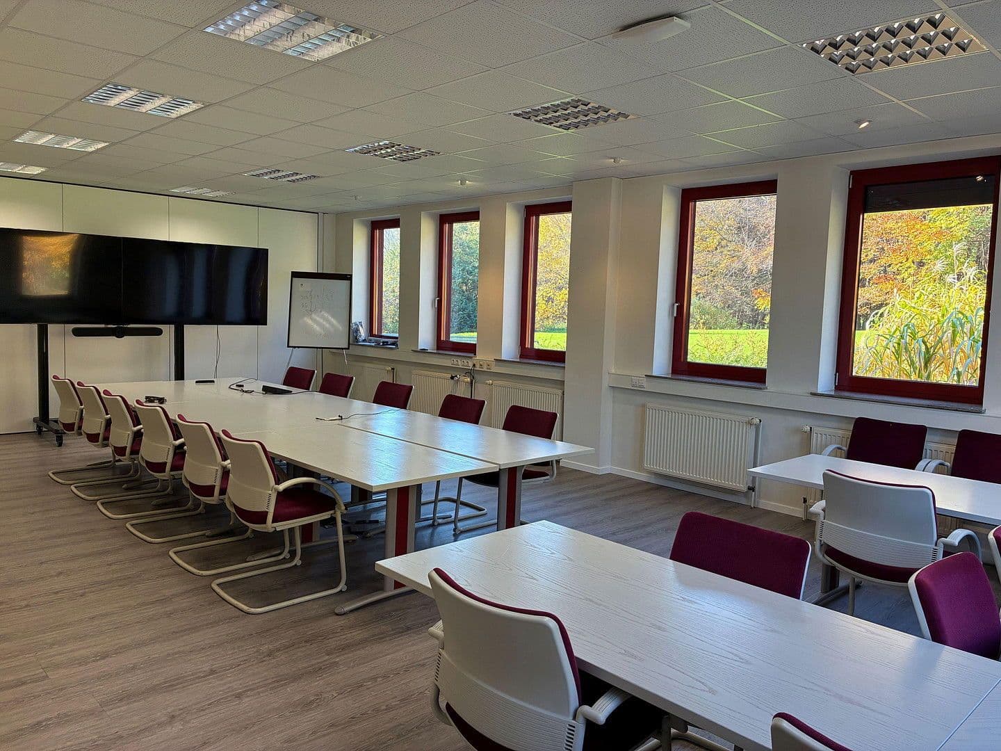 Prenájom kancelárie 620 m², Industriestrasse 48, Burscheid, Severné Porýnie - Westfálsko Prenájom kancelárie 620 m², Industriestrasse 48, Burscheid, Severné Porýnie - Westfálsko