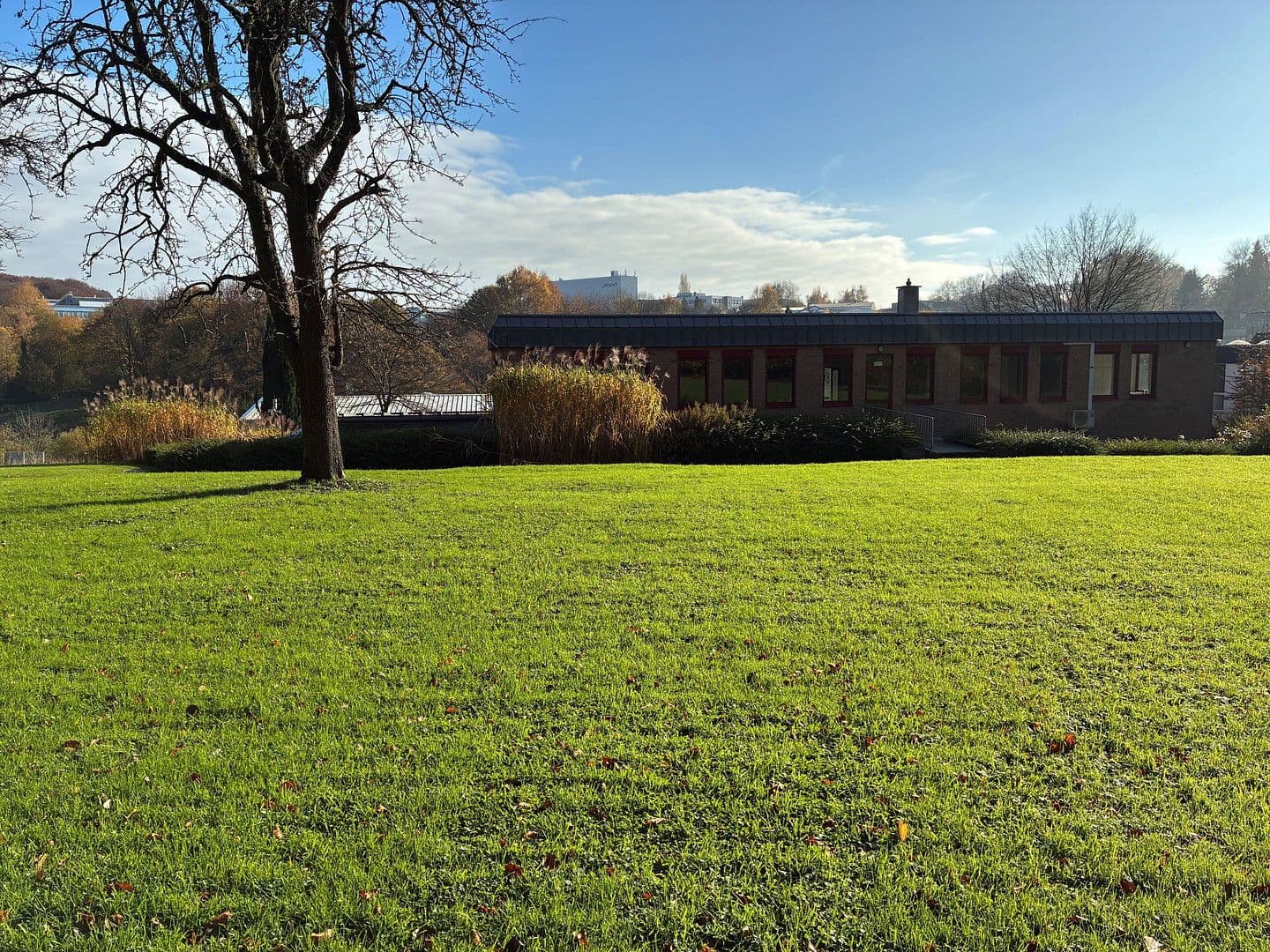 Prenájom kancelárie 620 m², Industriestrasse 48, Burscheid, Severné Porýnie - Westfálsko Prenájom kancelárie 620 m², Industriestrasse 48, Burscheid, Severné Porýnie - Westfálsko