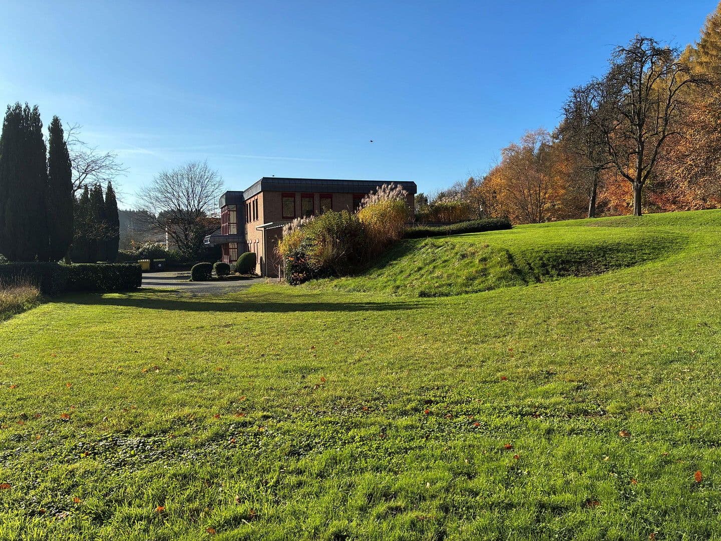 Prenájom kancelárie 620 m², Industriestrasse 48, Burscheid, Severné Porýnie - Westfálsko Prenájom kancelárie 620 m², Industriestrasse 48, Burscheid, Severné Porýnie - Westfálsko