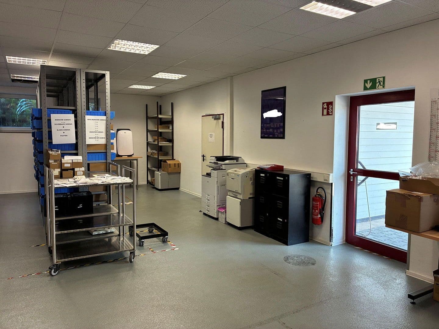 Prenájom kancelárie 620 m², Industriestrasse 48, Burscheid, Severné Porýnie - Westfálsko Prenájom kancelárie 620 m², Industriestrasse 48, Burscheid, Severné Porýnie - Westfálsko