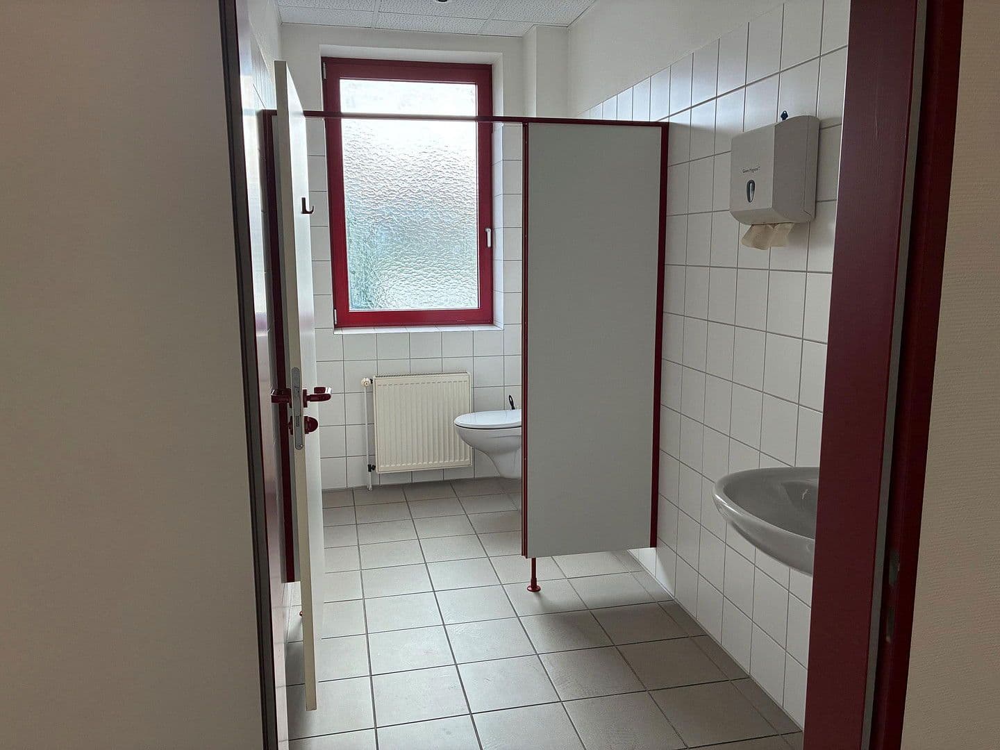 Prenájom kancelárie 620 m², Industriestrasse 48, Burscheid, Severné Porýnie - Westfálsko Prenájom kancelárie 620 m², Industriestrasse 48, Burscheid, Severné Porýnie - Westfálsko