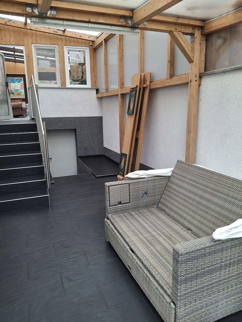 Predaj domu 150 m², pozemek 385 m², Paracelsusstr. 7, Ludwigshafen am Rhein, Porýnie-Falcko Predaj domu 150 m², pozemek 385 m², Paracelsusstr. 7, Ludwigshafen am Rhein, Porýnie-Falcko