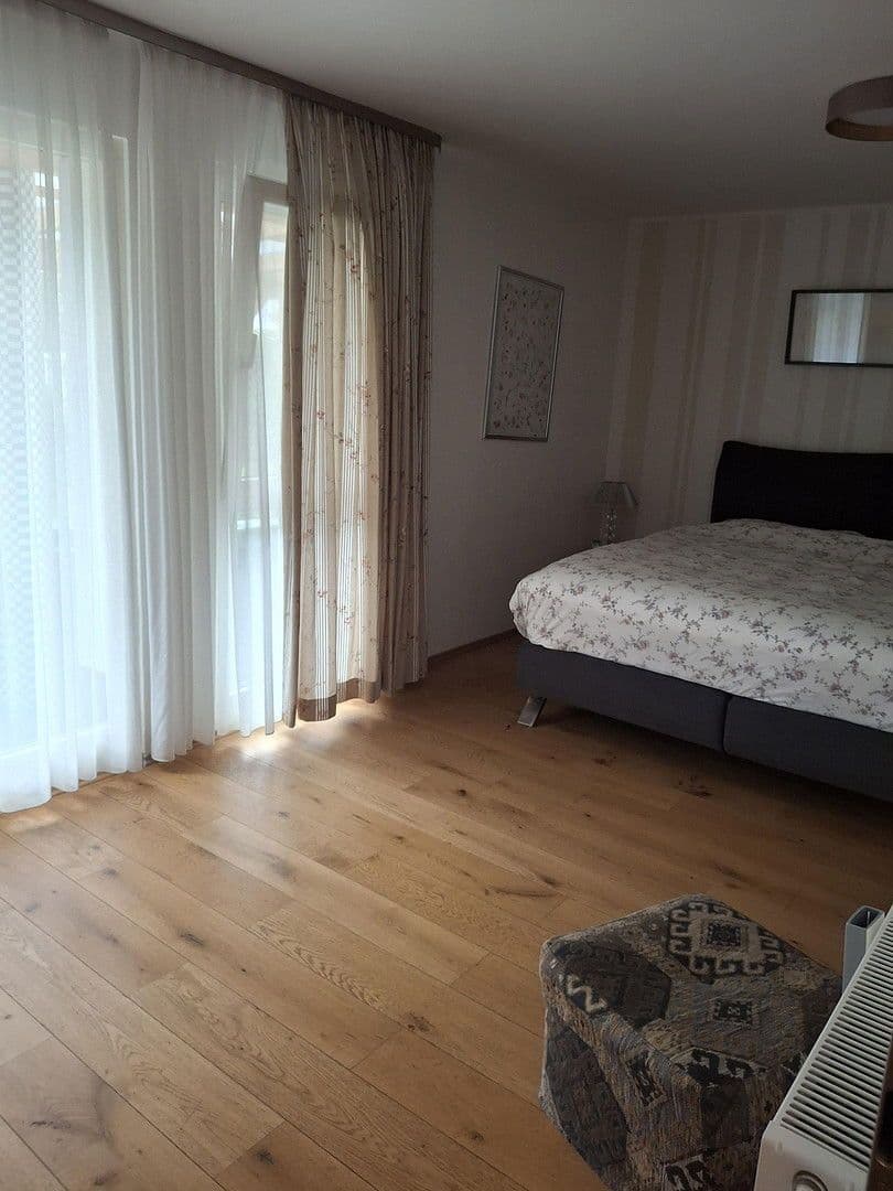 Predaj domu 150 m², pozemek 385 m², Paracelsusstr. 7, Ludwigshafen am Rhein, Porýnie-Falcko Predaj domu 150 m², pozemek 385 m², Paracelsusstr. 7, Ludwigshafen am Rhein, Porýnie-Falcko