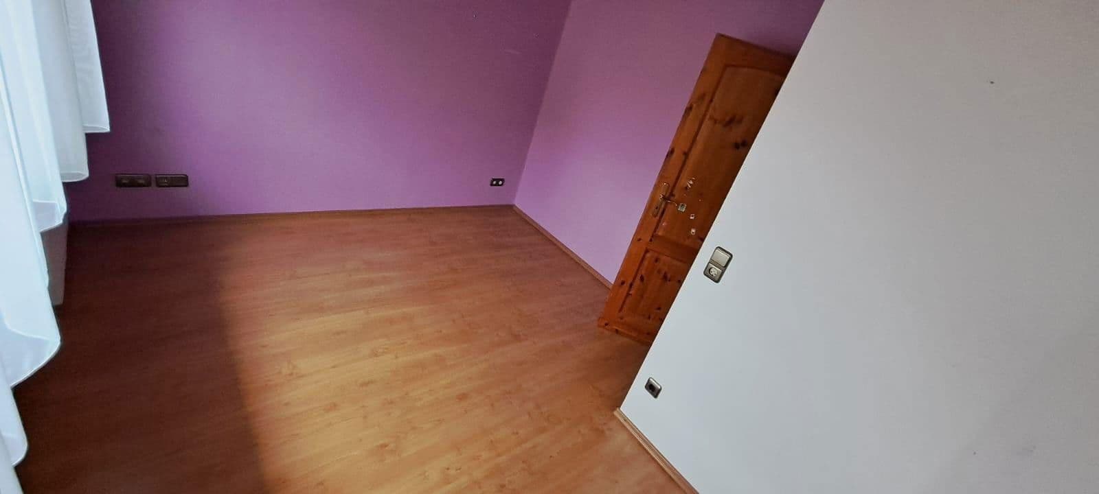 Prenájom domu 197 m², pozemek 500 m², Aloys Ruppel Straße 12, Rodenbach, Hesensko Prenájom domu 197 m², pozemek 500 m², Aloys Ruppel Straße 12, Rodenbach, Hesensko