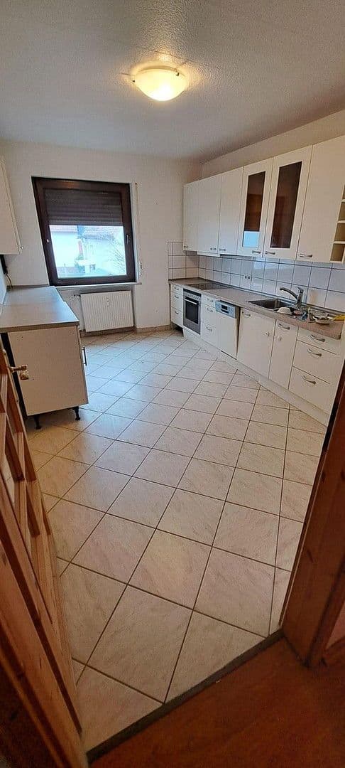 Prenájom domu 197 m², pozemek 500 m², Aloys Ruppel Straße 12, Rodenbach, Hesensko Prenájom domu 197 m², pozemek 500 m², Aloys Ruppel Straße 12, Rodenbach, Hesensko