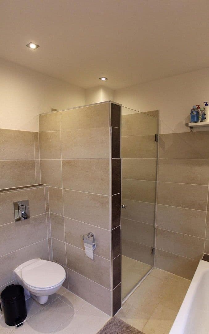 Prenájom domu 141 m², pozemek 255 m², Bussardstr. 6d, Ingolstadt, Bavorsko Prenájom domu 141 m², pozemek 255 m², Bussardstr. 6d, Ingolstadt, Bavorsko