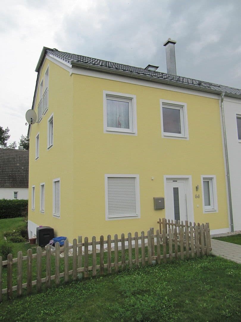 Prenájom domu 141 m², pozemek 255 m², Bussardstr. 6d, Ingolstadt, Bavorsko Prenájom domu 141 m², pozemek 255 m², Bussardstr. 6d, Ingolstadt, Bavorsko