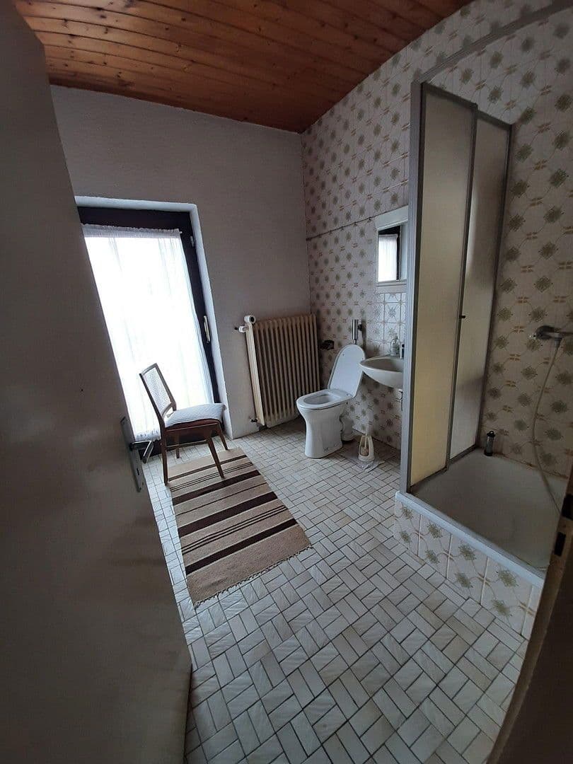 Predaj domu 260 m², pozemek 800 m², Herxheimweyher, Porýnie-Falcko Predaj domu 260 m², pozemek 800 m², Herxheimweyher, Porýnie-Falcko