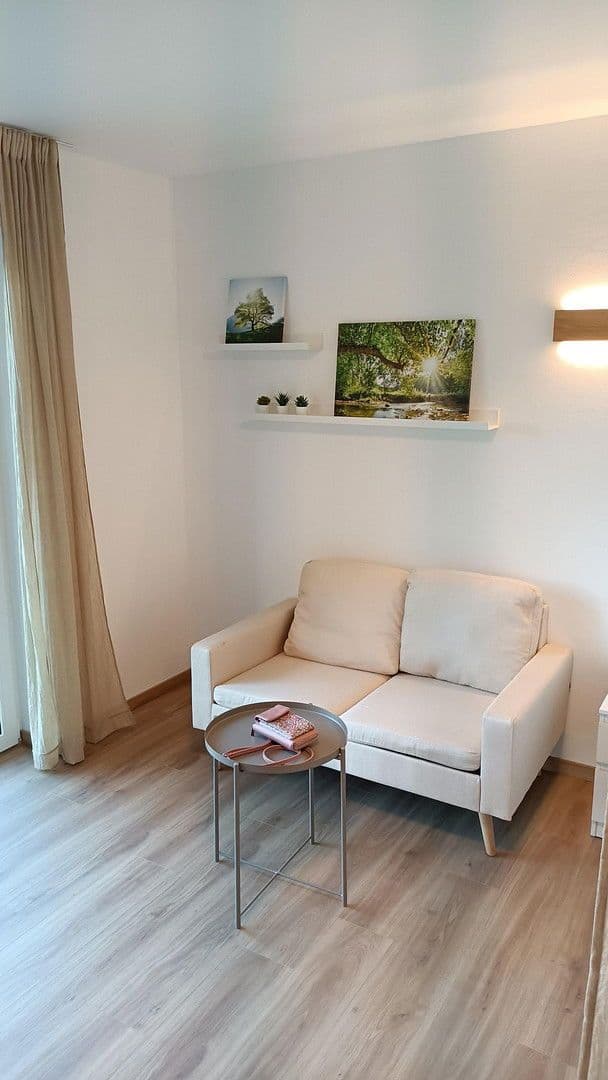 Prenájom bytu 1-izbový 35 m², Oberhofer Str. 4, Künzelsau, Bádensko-Wurttembersko Prenájom bytu 1-izbový 35 m², Oberhofer Str. 4, Künzelsau, Bádensko-Wurttembersko