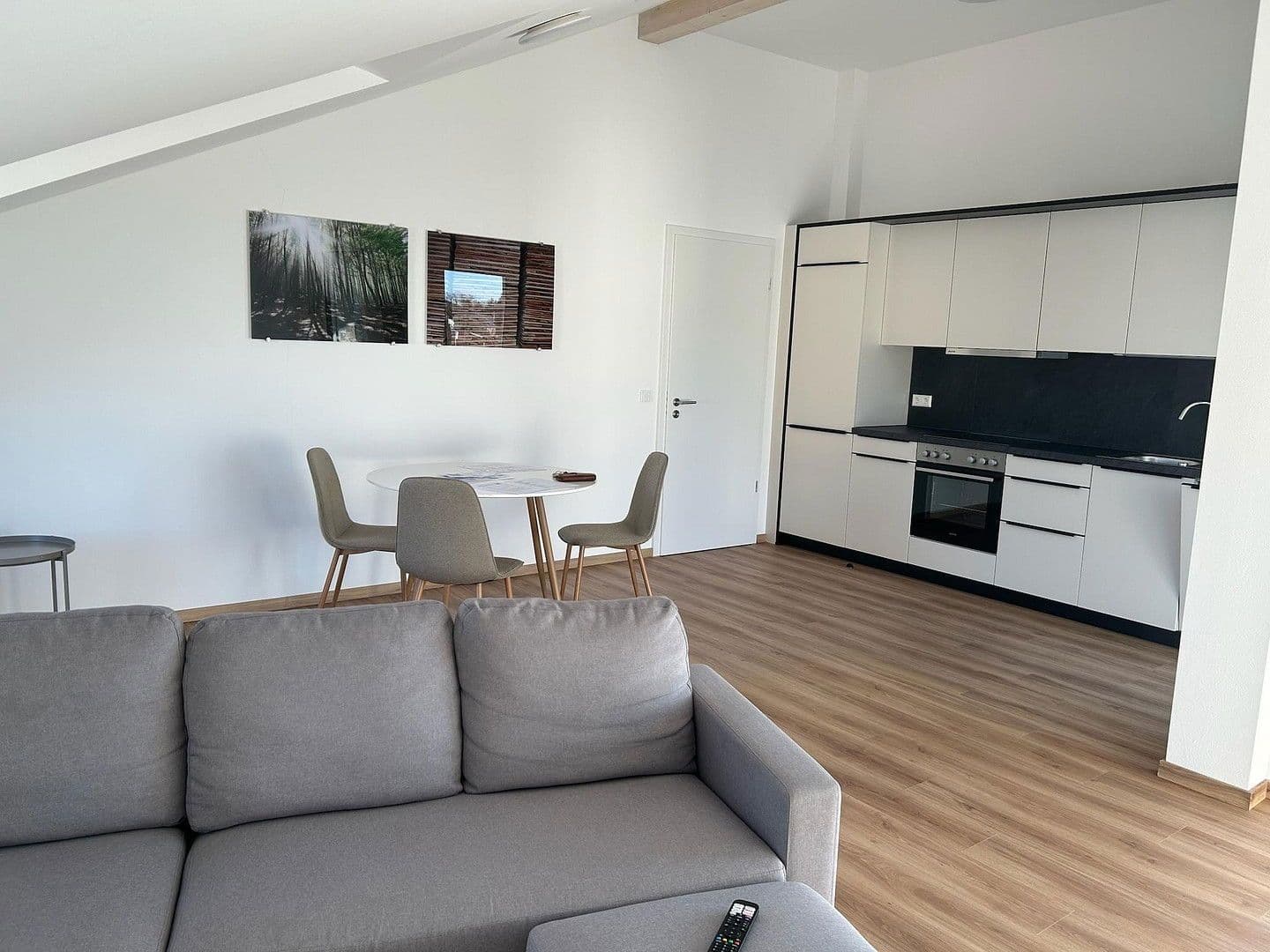 Prenájom bytu 1-izbový 35 m², Oberhofer Str. 4, Künzelsau, Bádensko-Wurttembersko Prenájom bytu 1-izbový 35 m², Oberhofer Str. 4, Künzelsau, Bádensko-Wurttembersko