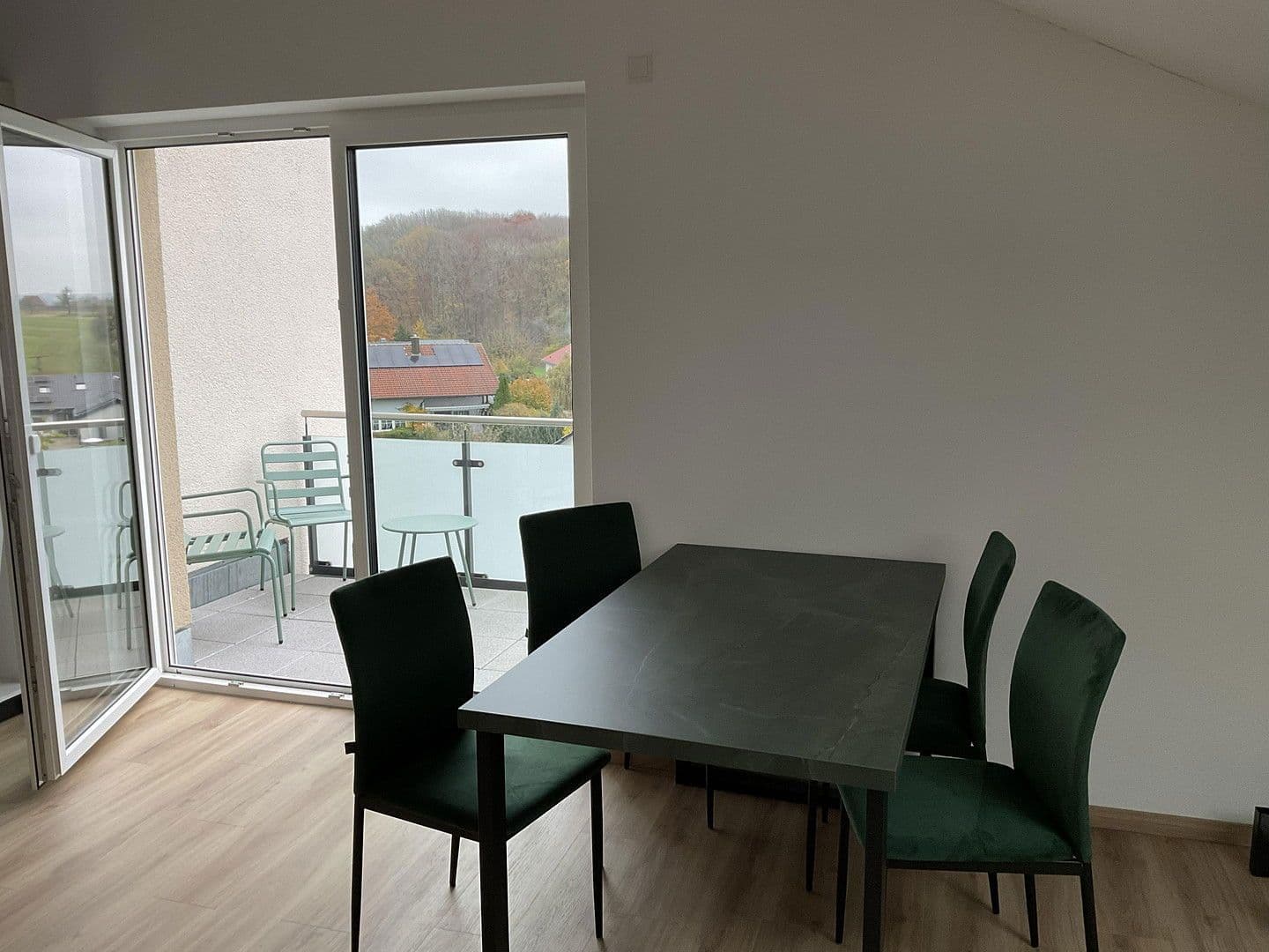 Prenájom bytu 1-izbový 35 m², Oberhofer Str. 4, Künzelsau, Bádensko-Wurttembersko Prenájom bytu 1-izbový 35 m², Oberhofer Str. 4, Künzelsau, Bádensko-Wurttembersko