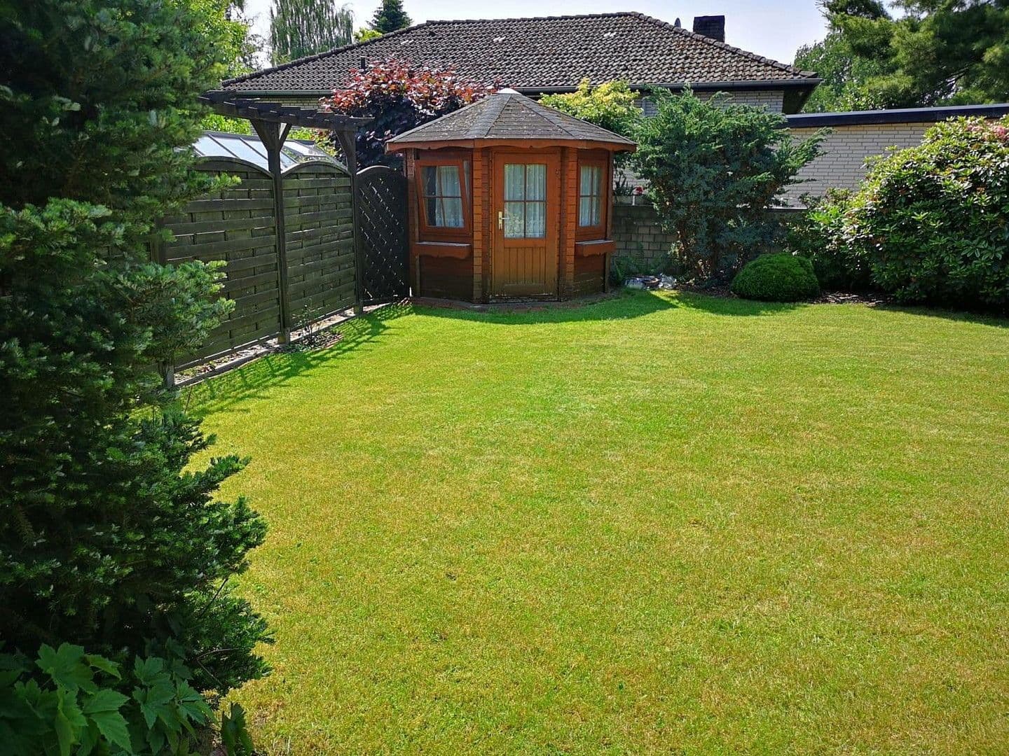 Predaj domu 186 m², pozemek 769 m², Weyhe, Dolné Sasko Predaj domu 186 m², pozemek 769 m², Weyhe, Dolné Sasko