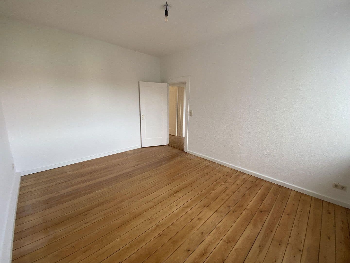 Prenájom bytu 3-izbový 71 m², Warnemünde, Meklenbursko-Predpomoransko Prenájom bytu 3-izbový 71 m², Warnemünde, Meklenbursko-Predpomoransko