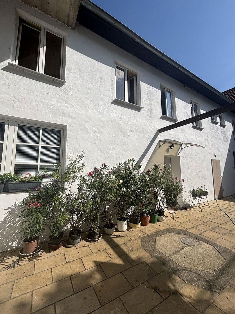 Predaj domu 420 m², pozemek 1.600 m², Drasenhofen, Dolné Rakúsko Predaj domu 420 m², pozemek 1.600 m², Drasenhofen, Dolné Rakúsko